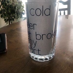 Beer mug “ice cold beer never broke my heart”
